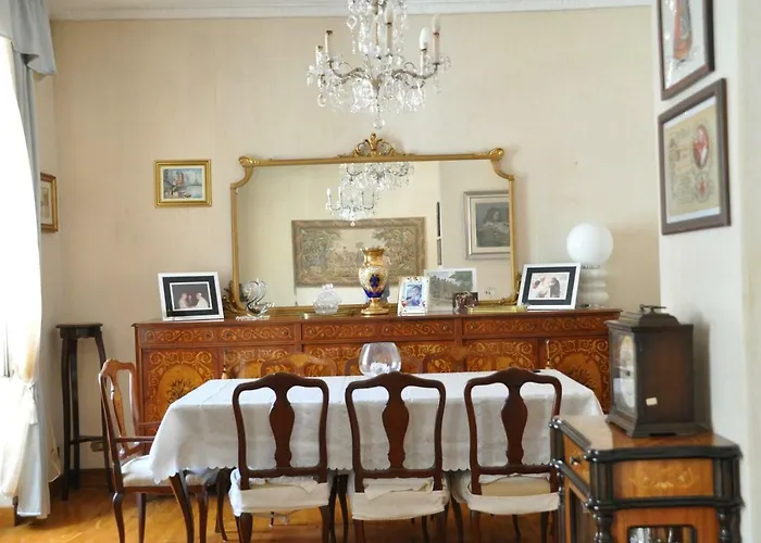 The Queen's Coffer