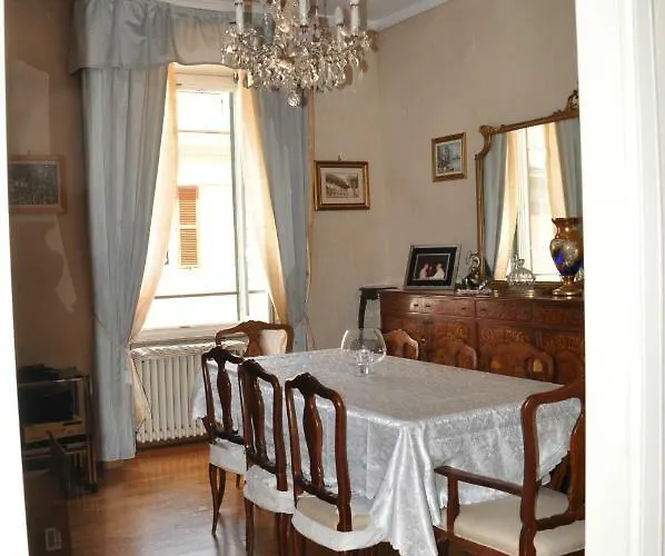 Апартаменты The Queen's Coffer Рим